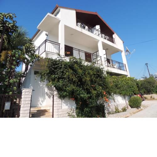 Apartments Primorac