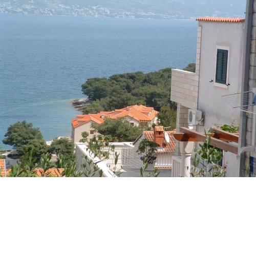 Apartments Puli