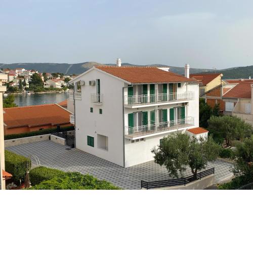 Apartments Pulic