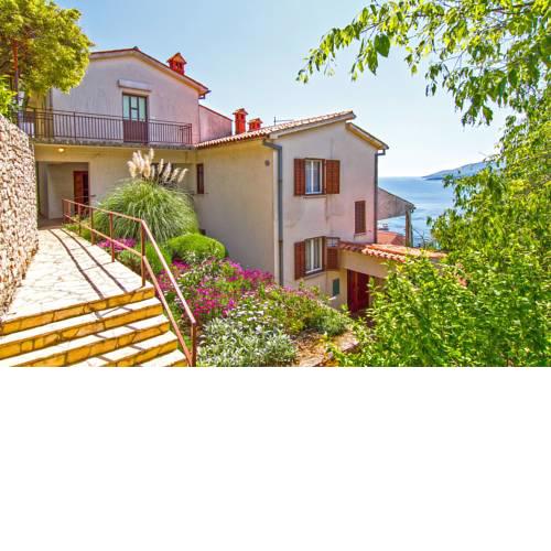 Apartments Rabac 981