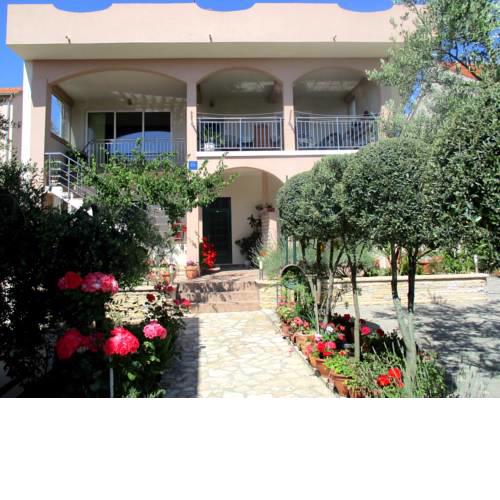 Apartments Rada