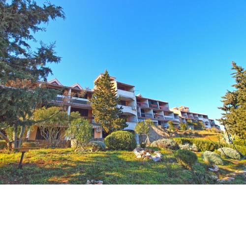 Apartments Radojka 1235