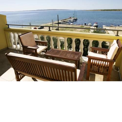 Apartments Renato near the beach
