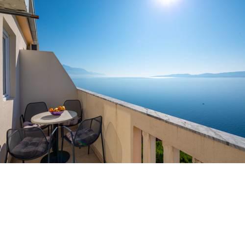 Apartments & Restaurant Galeb