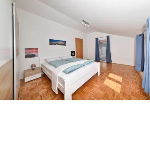 Apartments Robert