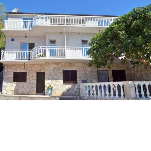 Apartments Rogač