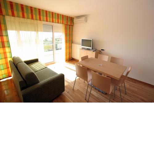 Apartments Rona Erea Ičići