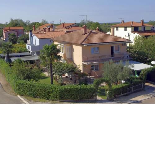 Apartments & Rooms Barbara