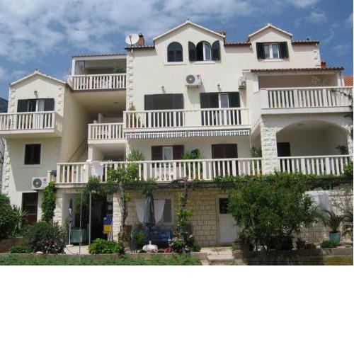 Apartments & Rooms Luna