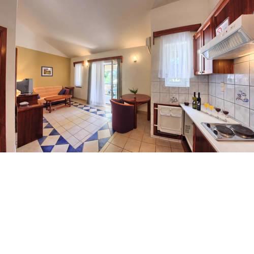 Apartments & Rooms Ruzmarin