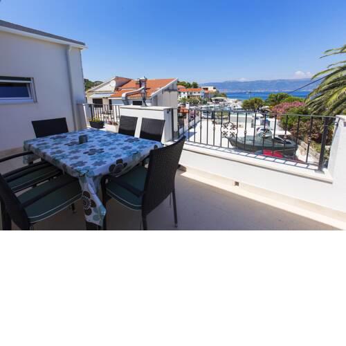 Apartments Sani-Slatine