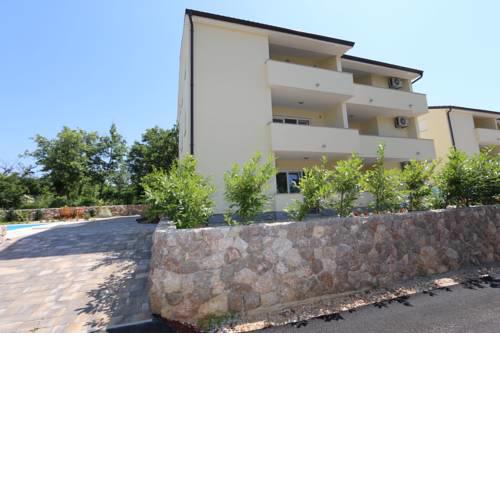 Apartments Saramandic