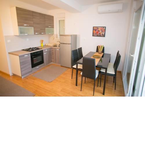 Apartments Sea View