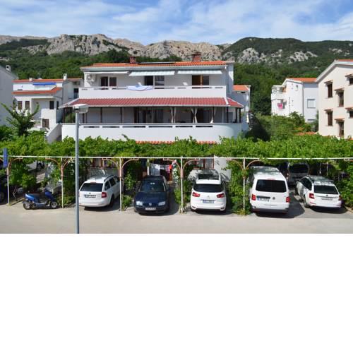 Apartments Sersic Baska