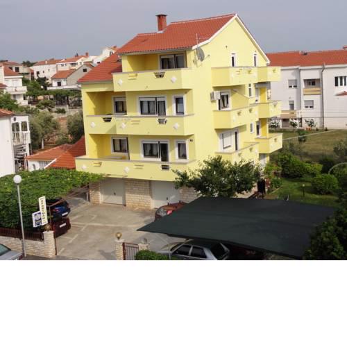Apartments Sestan