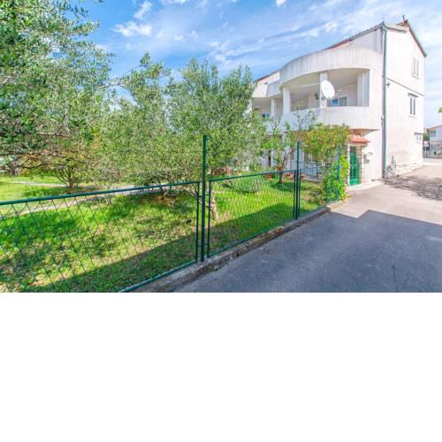 Apartments Šime