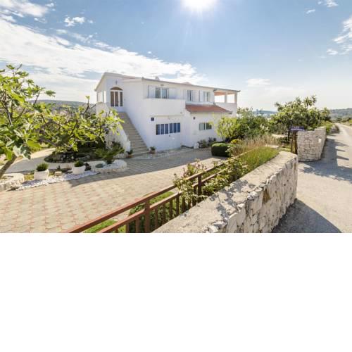 Apartments Sinisa