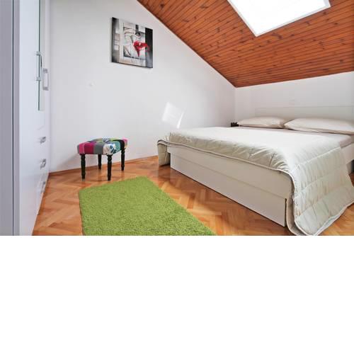 Apartments Skako