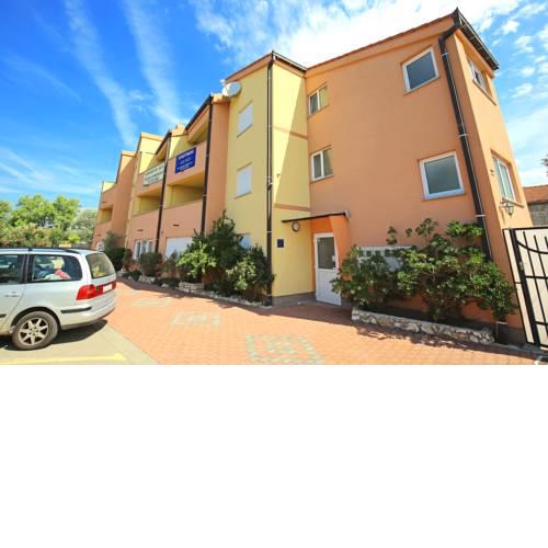 Apartments Solaris