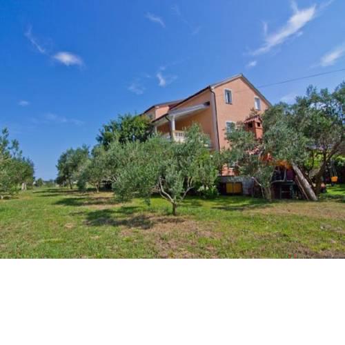 Apartments Spomenka