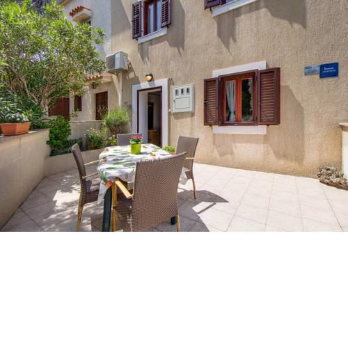 Apartments Stipanov