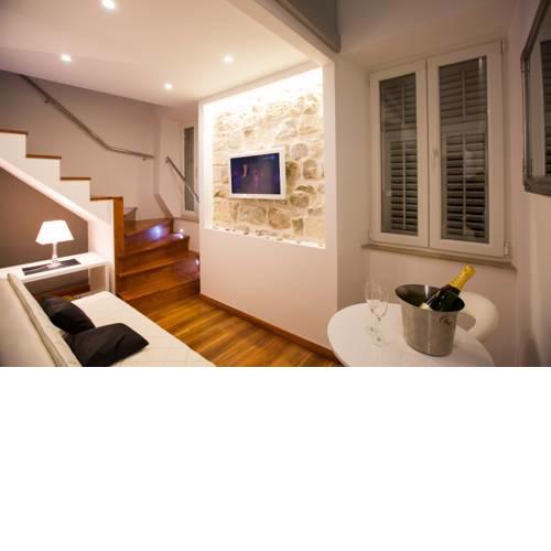 Apartments & Studios Scalini