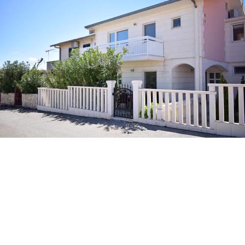Apartments Summer