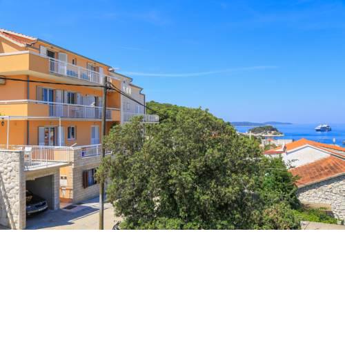 Apartments Sunny Elza