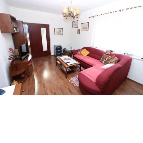 Apartments Tancabelic with Garden