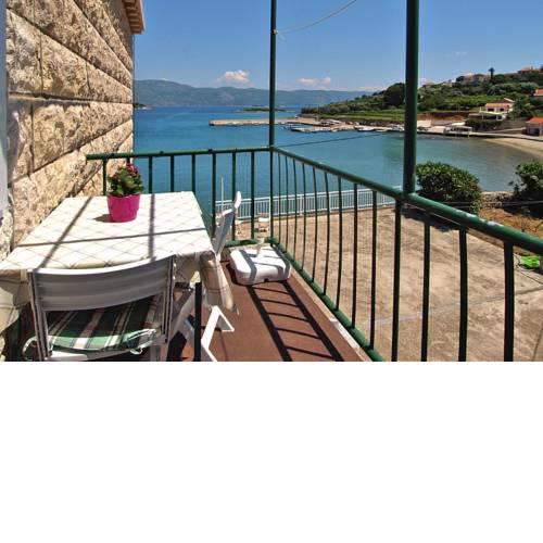 Apartments Tatinja Bay Lumbarda - CIN101010-CYA