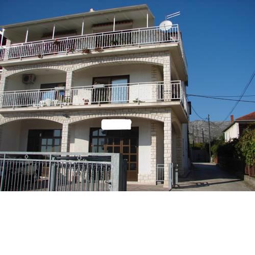Apartments TH