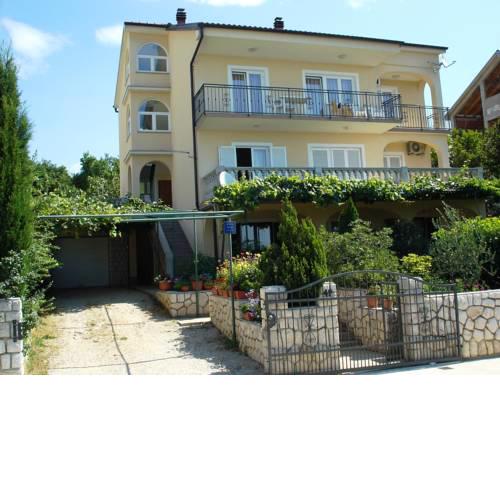 Apartments Tikveša