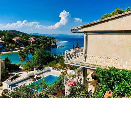 Apartments Tirkiz - 80m from the sea
