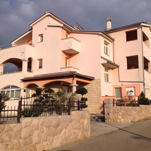 Apartments Tomic