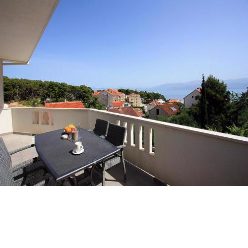 Apartments Tomy