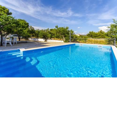 Apartments Ugrina