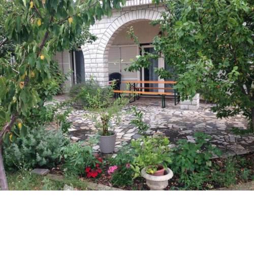 Apartments Uremović