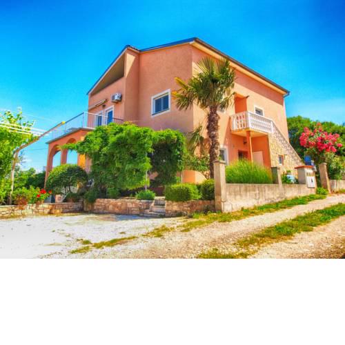 Apartments Valbandon 1008