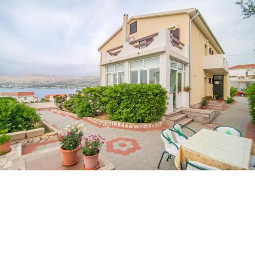 Apartments Valentić 1304