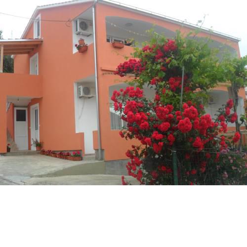 Apartments Valjan