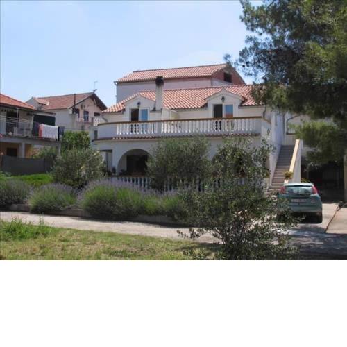 Apartments Vesna Pirovac
