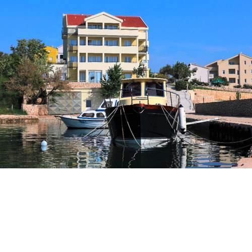 Apartments Vila 4M Miletici - CDN021019-CYG
