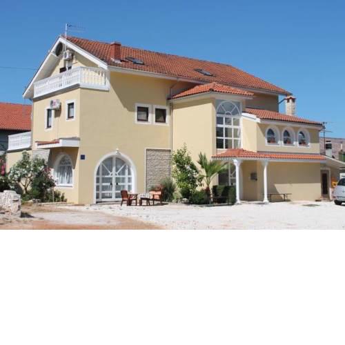 Apartments Villa Broca