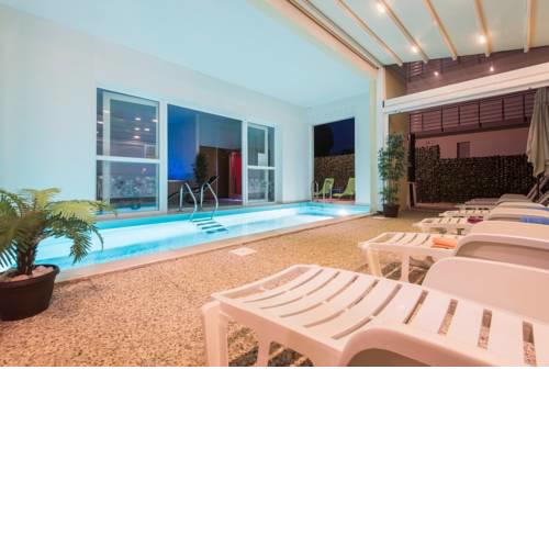 Apartments Villa Ema
