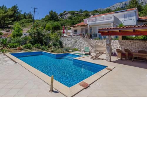 Apartments Villa Karmen