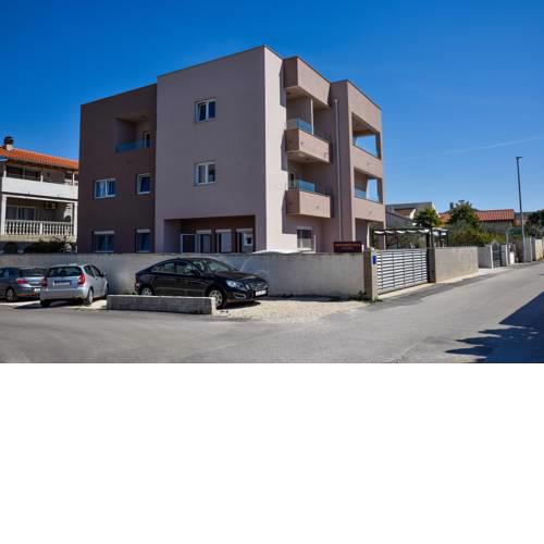 Apartments Villa Lucija