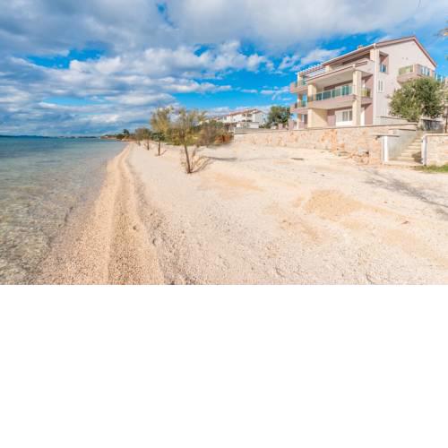 Apartments Villa Marija II on the beach