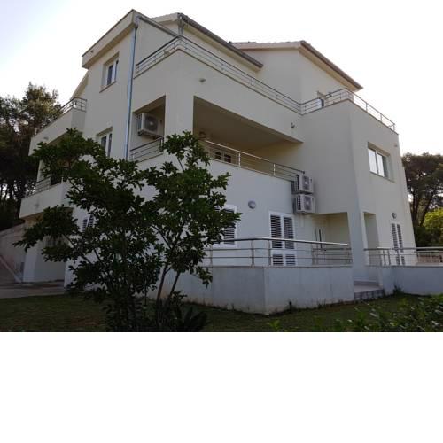 Apartments Villa Maslinica