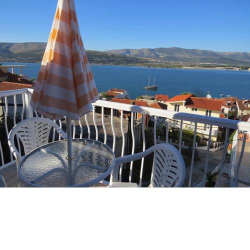 Apartments Villa Mila Mastrinka