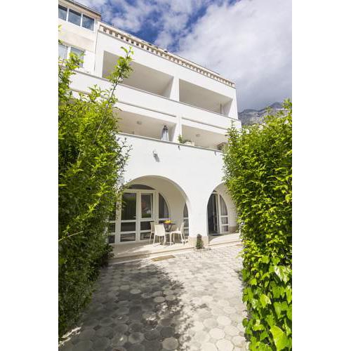 Apartments Villa Mili